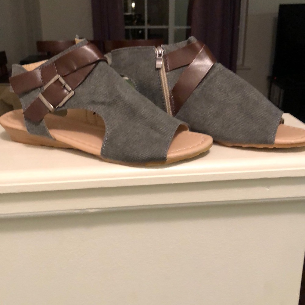 Brand New!! Sandals grey in color
